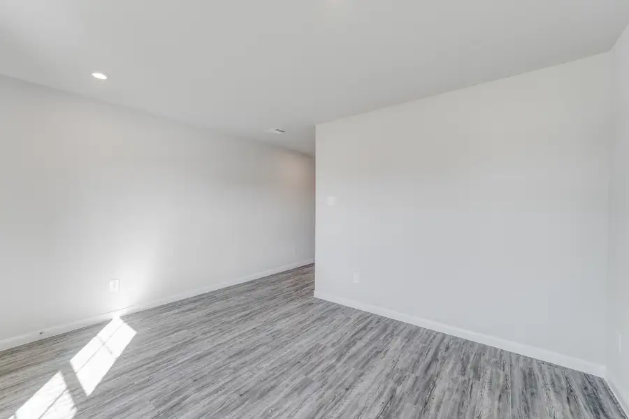 Spacious, unfurnished interior of a new home in Walnut Hills, La Grange (Image 28). Spacious, unfurnished interior of a new home in Walnut Hills, La Grange (Image 28).
