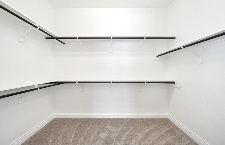 Spacious, unfurnished interior of a new home in Bridgeland 60′, Cypress (Image 20).