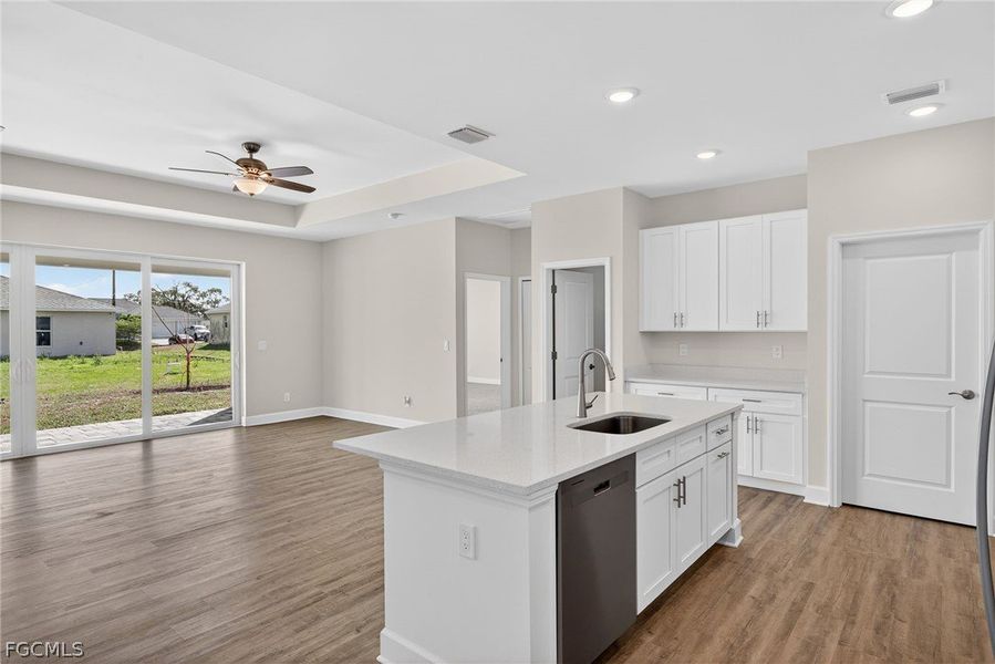 Furnished interior view inside a new home in Cape Coral, Cape Coral (Image 13).