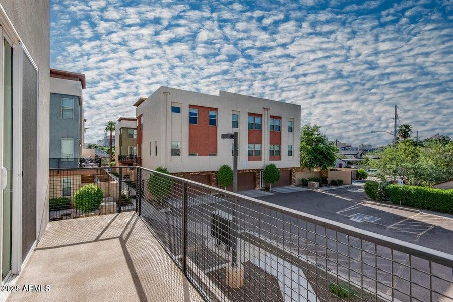 20250930231253416411000000-o 20250930231253416411000000-o