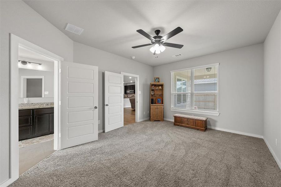 Spacious, unfurnished interior of a new home in , Waco (Image 22).