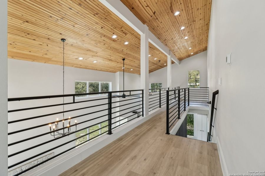 Spacious, unfurnished interior of a new home in , San Antonio (Image 12).