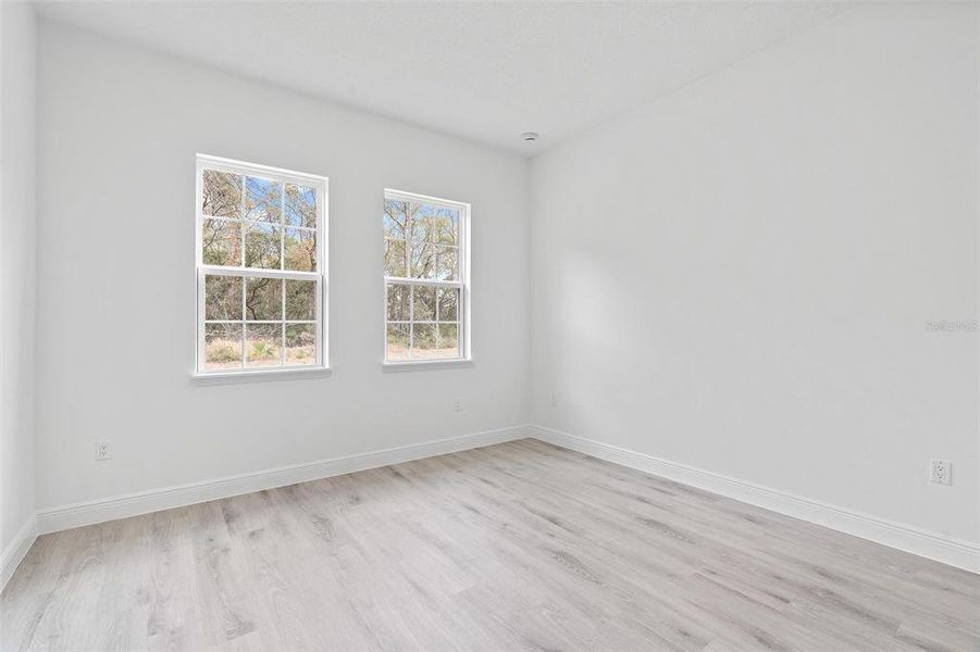 Spacious, unfurnished interior of a new home in , Ocala (Image 18).