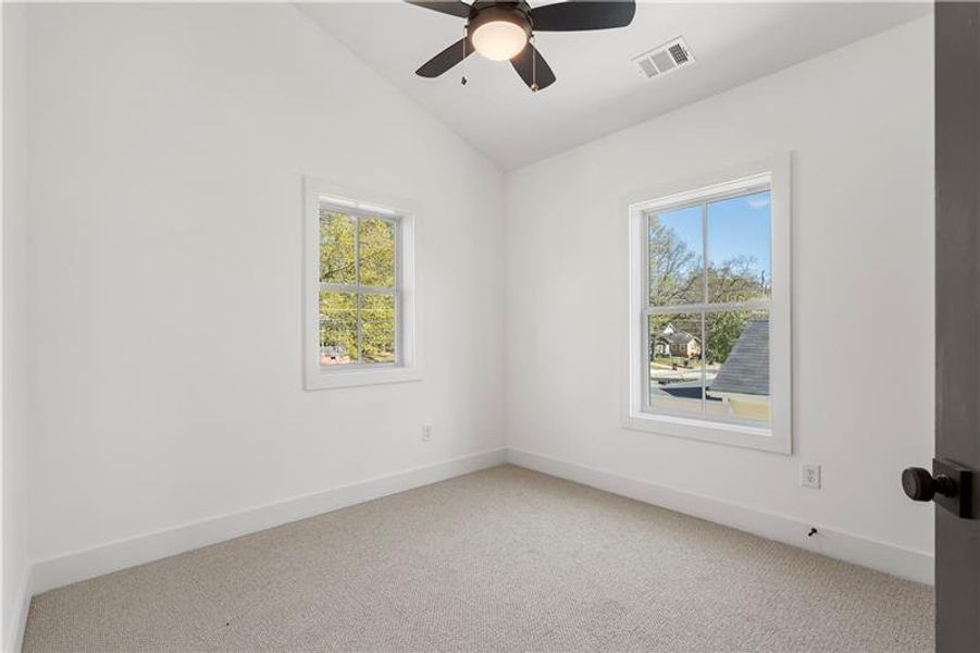 Spacious, unfurnished interior of a new home in , Atlanta (Image 40).