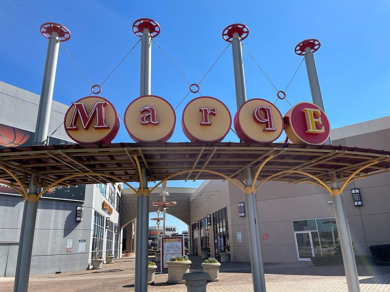 The MarqE entertainment center puts restaurants, retail, and fun right in your neighborhood—convenience meets lifestyle.