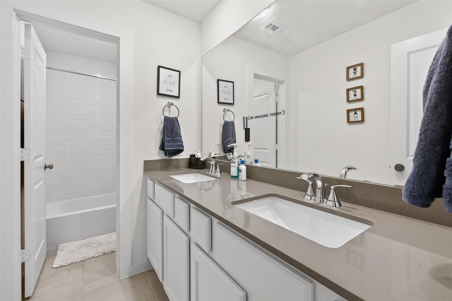 Furnished interior view inside a new home in , Arcola (Image 16).