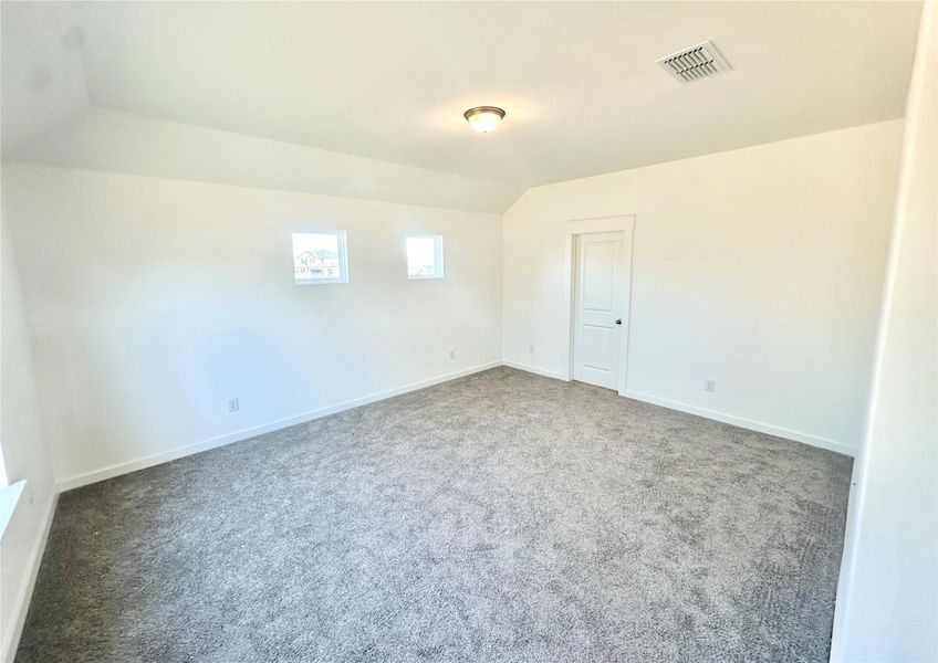 Spacious, unfurnished interior of a new home in Infinity Square, Kyle (Image 10).