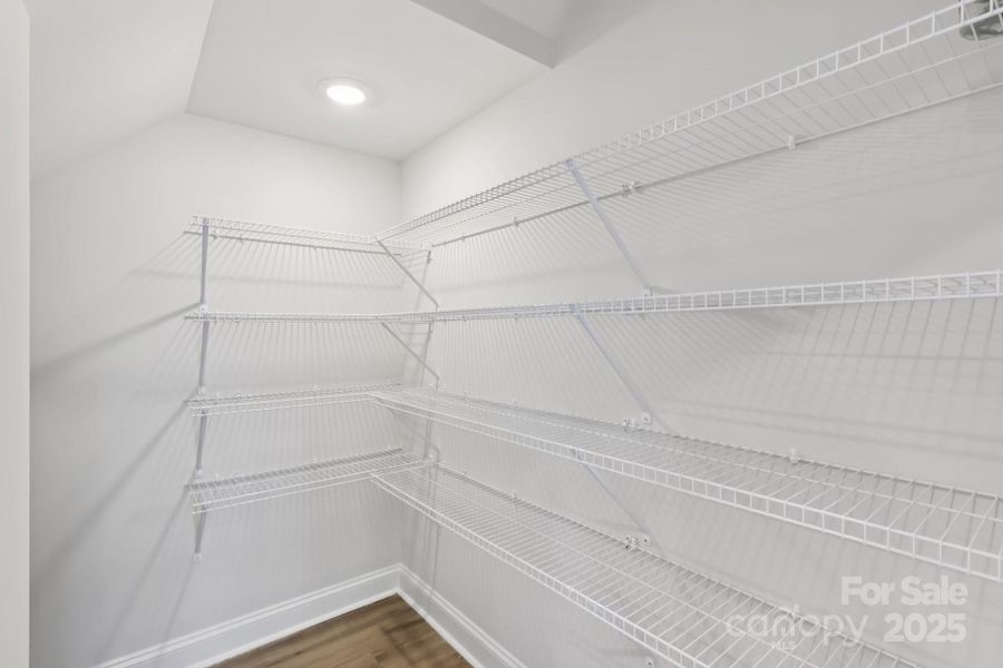 Spacious, unfurnished interior of a new home in Edgewood Preserve, Huntersville (Image 20). Spacious, unfurnished interior of a new home in Edgewood Preserve, Huntersville (Image 20).