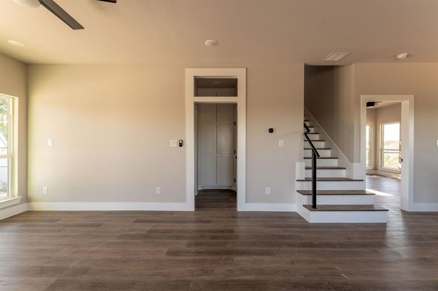 Spacious, unfurnished interior of a new home in , Rio Vista (Image 11).