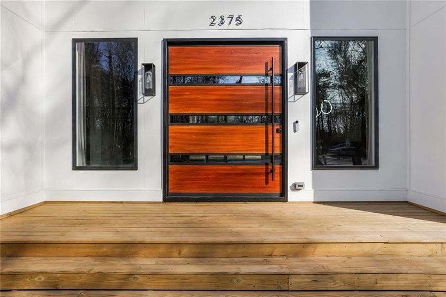 Exterior details and patio area of a home in , Atlanta (Image 27).