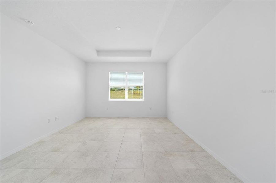 Spacious, unfurnished interior of a new home in Calesa Township, Ocala (Image 35).