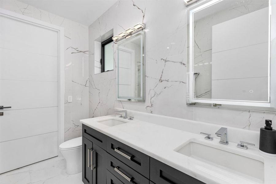 Furnished interior view inside a new home in , Parkland (Image 44).