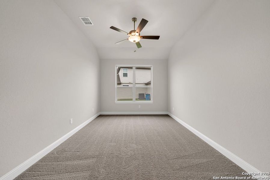 Spacious, unfurnished interior of a new home in The Parklands, Schertz (Image 13). Spacious, unfurnished interior of a new home in The Parklands, Schertz (Image 13).