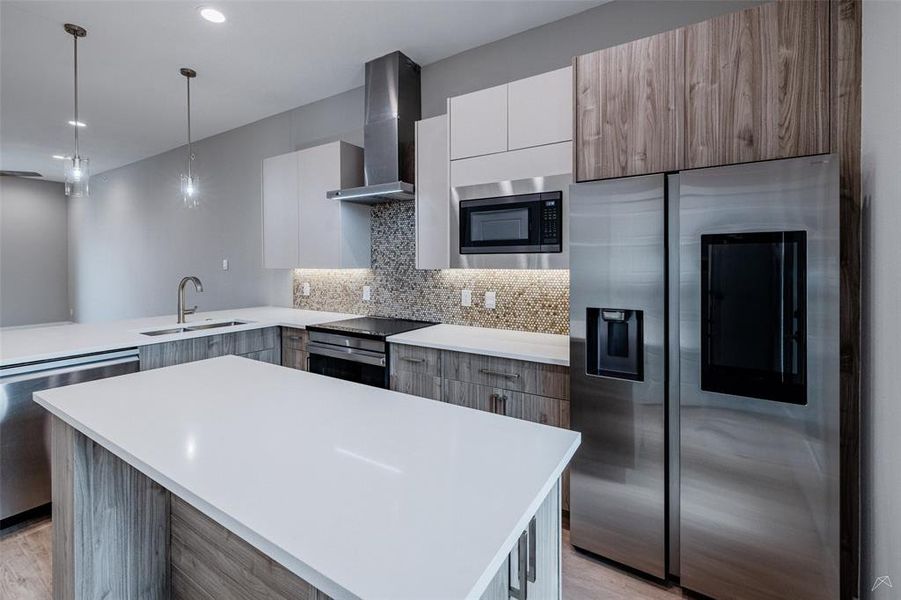 Furnished interior view inside a new home in , Fort Worth (Image 6). Furnished interior view inside a new home in , Fort Worth (Image 6).