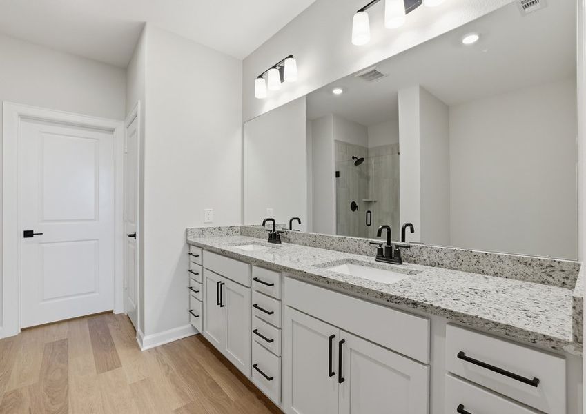 Yaupon - TX | Primary Bathroom – Double Vanity