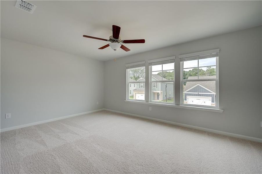 Spacious, unfurnished interior of a new home in Enclave at Evergreen, Fairburn (Image 8). Spacious, unfurnished interior of a new home in Enclave at Evergreen, Fairburn (Image 8).