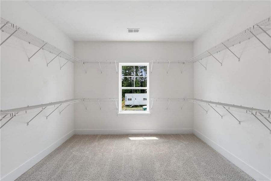 Spacious, unfurnished interior of a new home in Havencroft, Woodstock (Image 18). Spacious, unfurnished interior of a new home in Havencroft, Woodstock (Image 18).