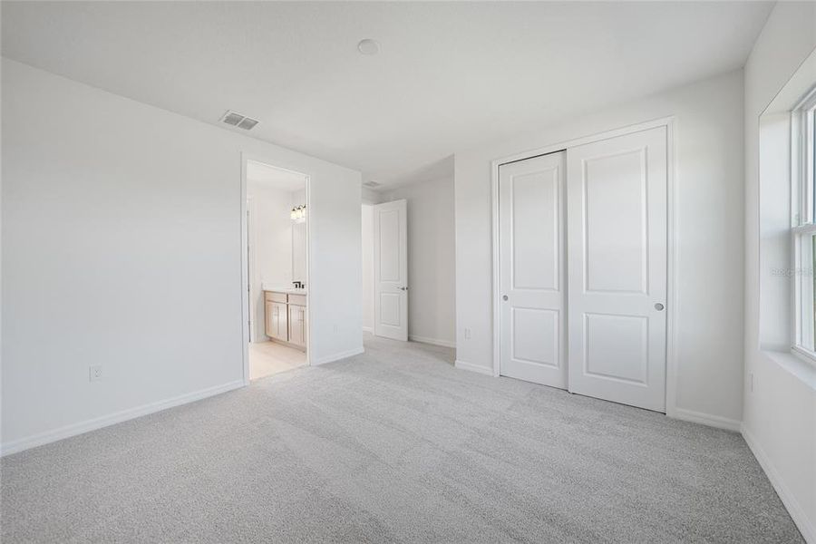 Spacious, unfurnished interior of a new home in Turnleaf, Punta Gorda (Image 21). Spacious, unfurnished interior of a new home in Turnleaf, Punta Gorda (Image 21).