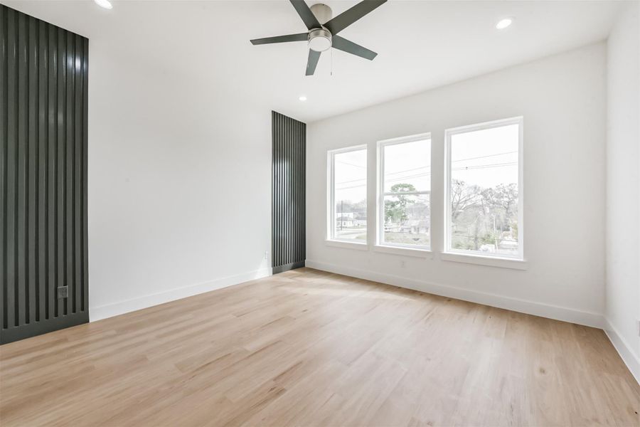 Going up to the third floor you will find the primary suite.