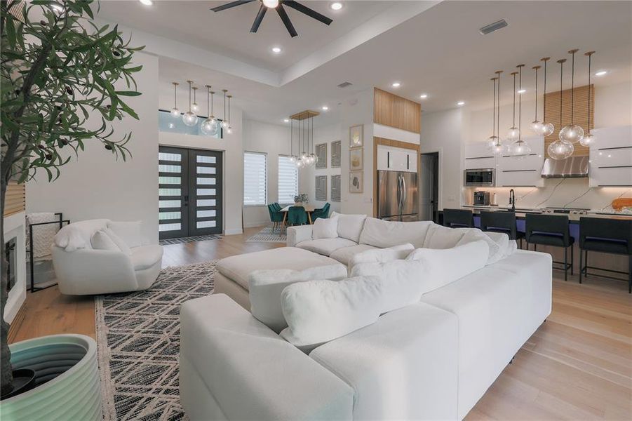 Furnished interior view inside a new home in , Port Charlotte (Image 14).
