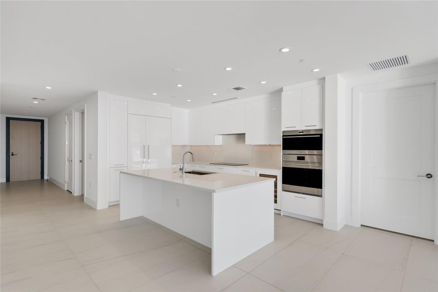 Furnished interior view inside a new home in , Fort Lauderdale (Image 12).