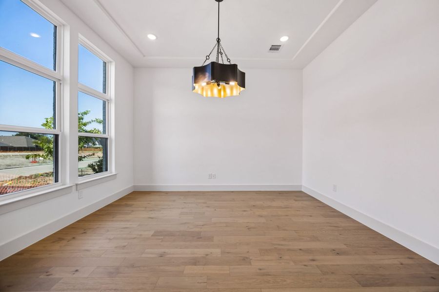 Spacious, unfurnished interior of a new home in The Parks at Wilson Creek, Celina (Image 45). Spacious, unfurnished interior of a new home in The Parks at Wilson Creek, Celina (Image 45).