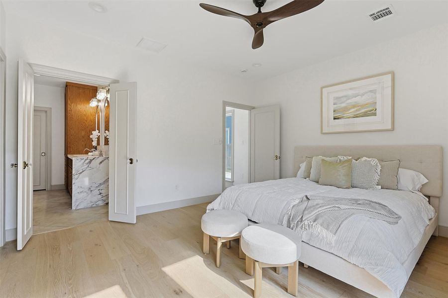 Furnished interior view inside a new home in , Houston (Image 16). Furnished interior view inside a new home in , Houston (Image 16).