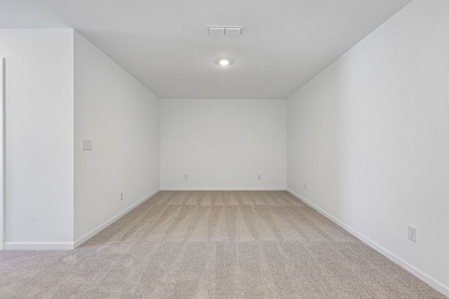Spacious, unfurnished interior of a new home in Weatherfield, Buford (Image 20).