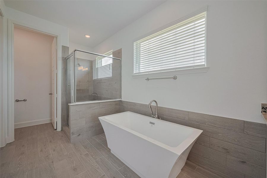 Furnished interior view inside a new home in Lago Mar, La Marque (Image 16).