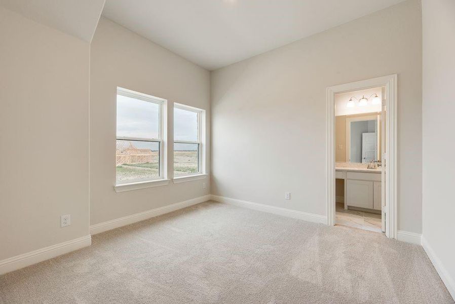 Spacious, unfurnished interior of a new home in Monterra, Fate (Image 30).