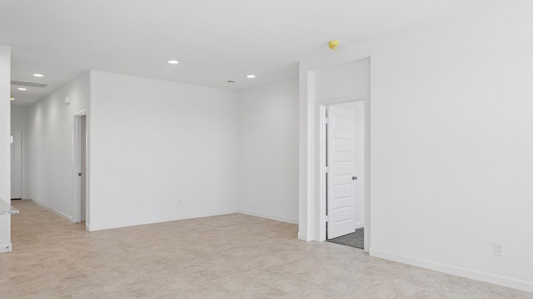 Spacious, unfurnished interior of a new home in Magma Ranch Vistas, Florence (Image 12). Spacious, unfurnished interior of a new home in Magma Ranch Vistas, Florence (Image 12).