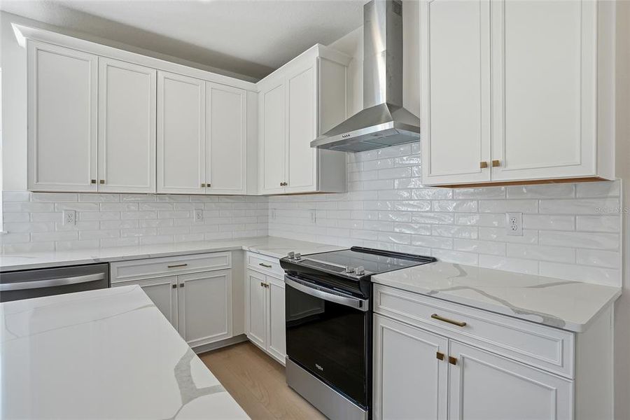 Furnished interior view inside a new home in , St. Petersburg (Image 9).
