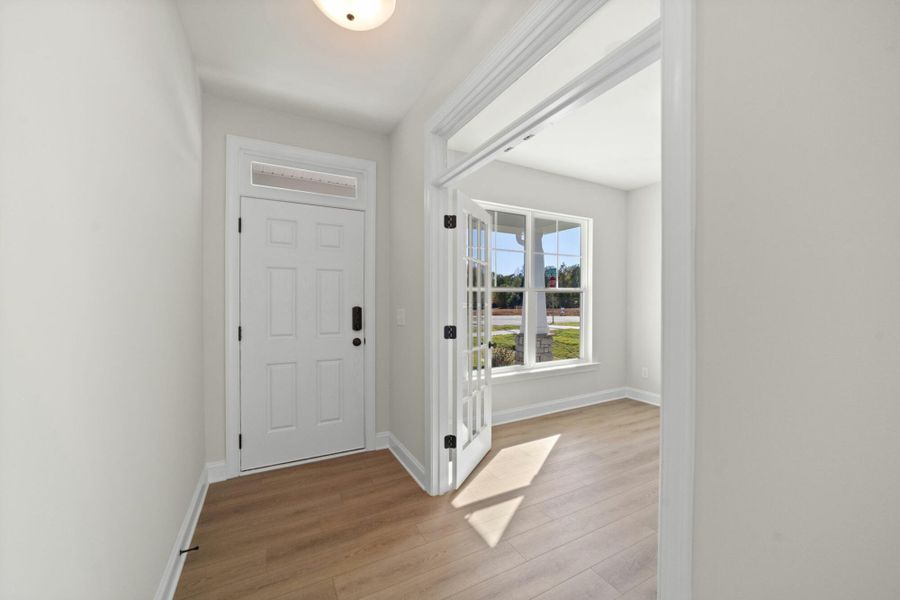 Spacious, unfurnished interior of a new home in Pisgah Park, Kernersville (Image 15).