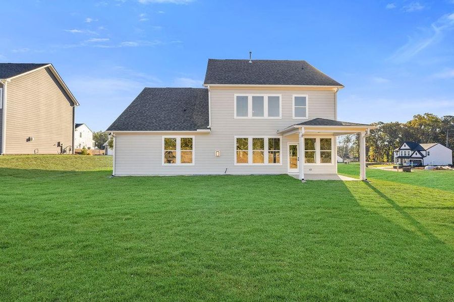 Exterior details and patio area of a home in Pickens Bluff, Hiram (Image 4). Exterior details and patio area of a home in Pickens Bluff, Hiram (Image 4).