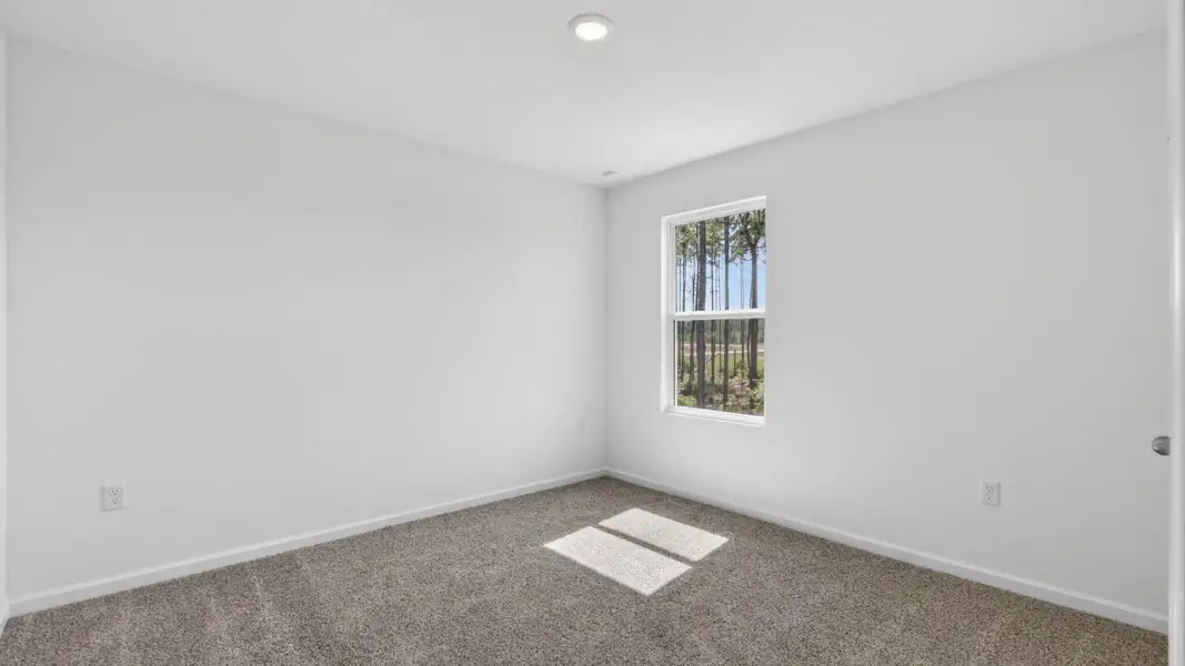 Spacious, unfurnished interior of a new home in The Arbors, Jacksonville (Image 23).