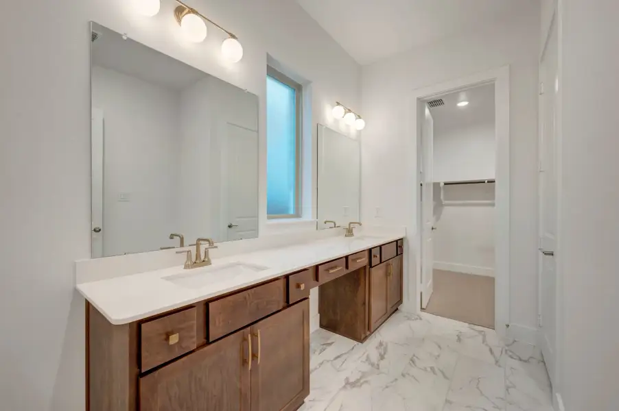 Furnished interior view inside a new home in LaPrelle, Fort Worth (Image 11).