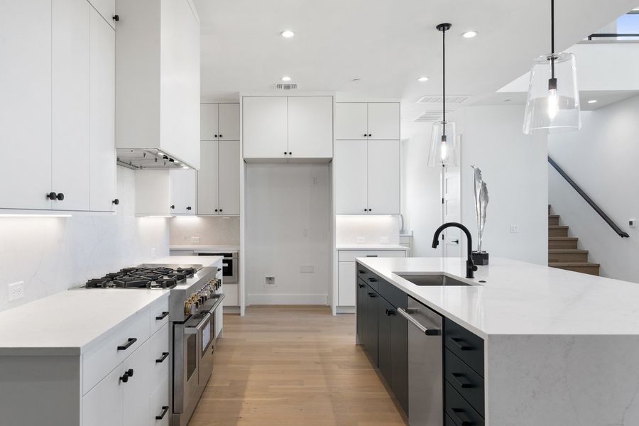 Furnished interior view inside a new home in Milky Way at River Place, Austin (Image 18). Furnished interior view inside a new home in Milky Way at River Place, Austin (Image 18).