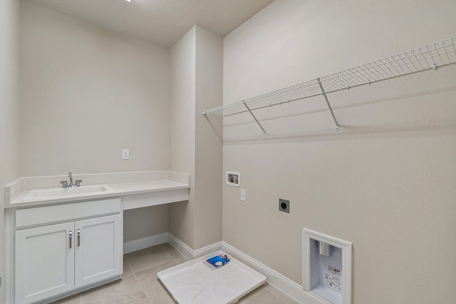 Spacious, unfurnished interior of a new home in Weslyn Park in Sunbridge 34', St. Cloud (Image 13). Spacious, unfurnished interior of a new home in Weslyn Park in Sunbridge 34', St. Cloud (Image 13).