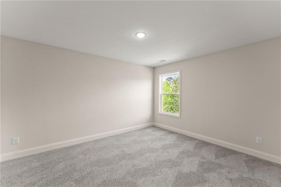 Spacious, unfurnished interior of a new home in , Dawsonville (Image 13).