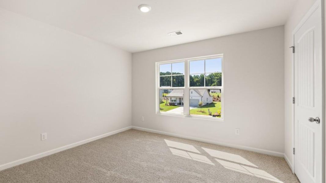 Spacious, unfurnished interior of a new home in Fairhaven, Lithia Springs (Image 23).
