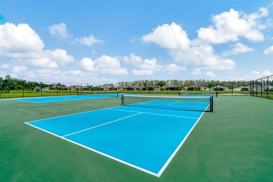 Community amenities in Sereno, Wimauma (Image 39).