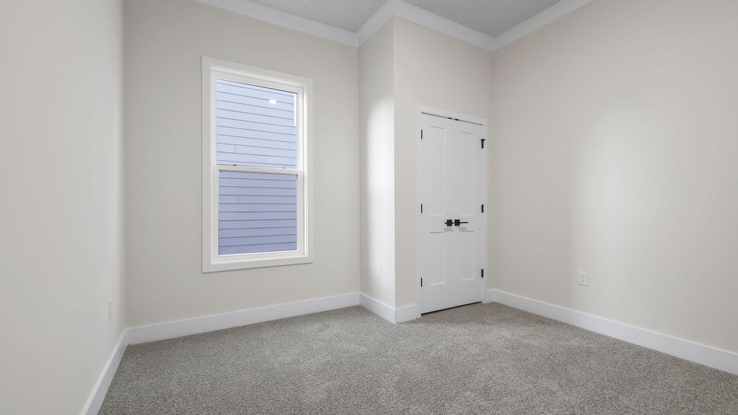Spacious, unfurnished interior of a new home in Seven Oaks, Greenwood (Image 19).
