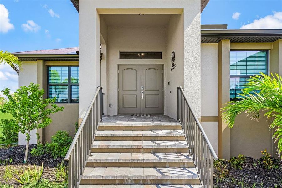Exterior details and patio area of a home in , Punta Gorda (Image 1).