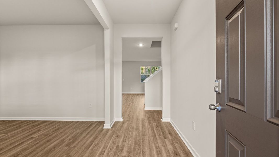 Spacious, unfurnished interior of a new home in Brooks Station, Dacula (Image 12).