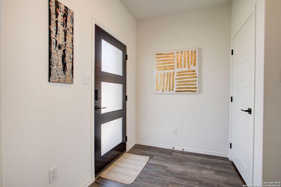 Image 44 of a home in Comanche Ridge.