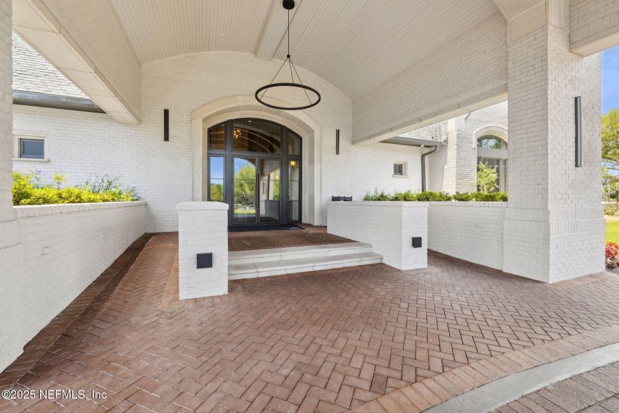 Image 71 of a home in .