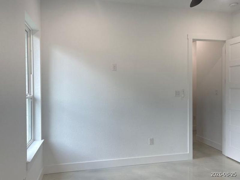 Spacious, unfurnished interior of a new home in , Huntsville (Image 23).