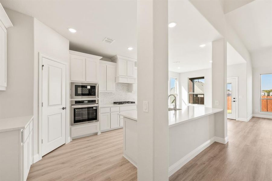 Image 40 of a home in Sunset Ridge. Image 40 of a home in Sunset Ridge.