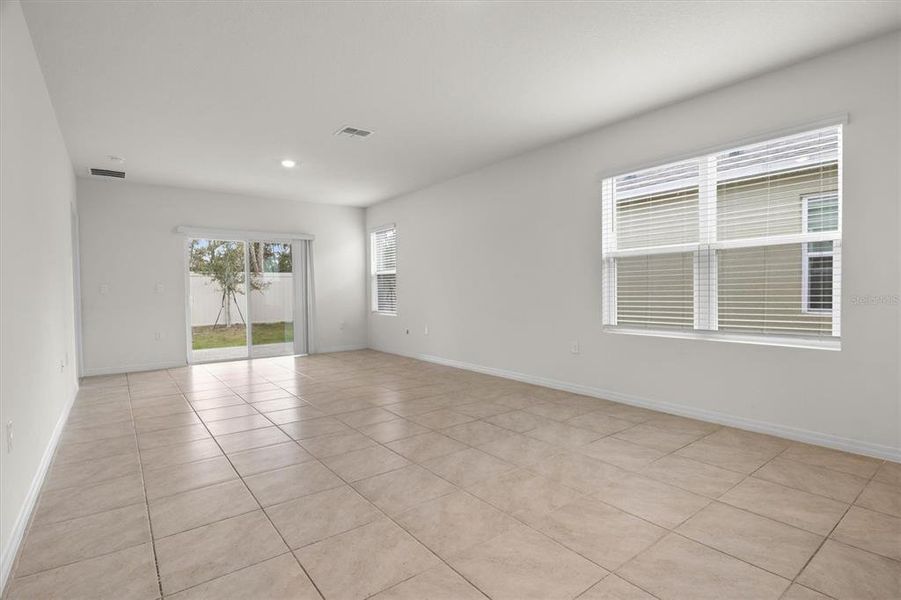 Spacious, unfurnished interior of a new home in Cadence at Parc Hill, Orange City (Image 15).