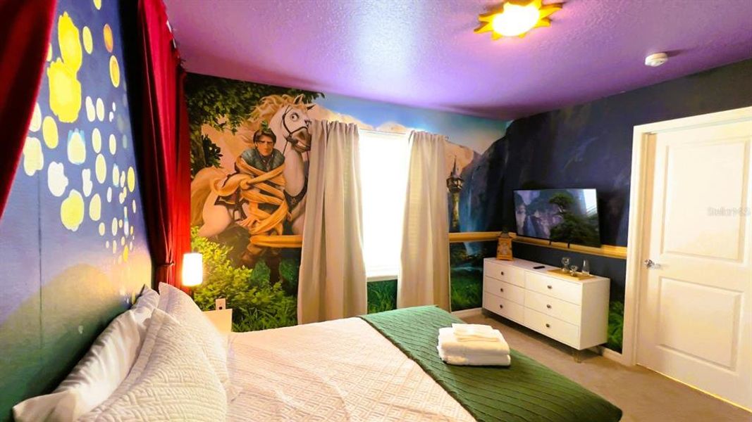 Furnished interior view inside a new home in , Clermont (Image 51).